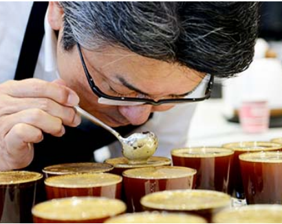 コーヒー鑑定士による味づくり